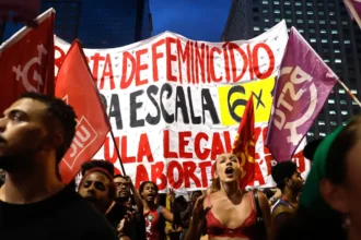 Marcha do Dia Internacional de Luta das Mulhers em 2025 | Crédito: Tânia Rêgo/Agência Brasil