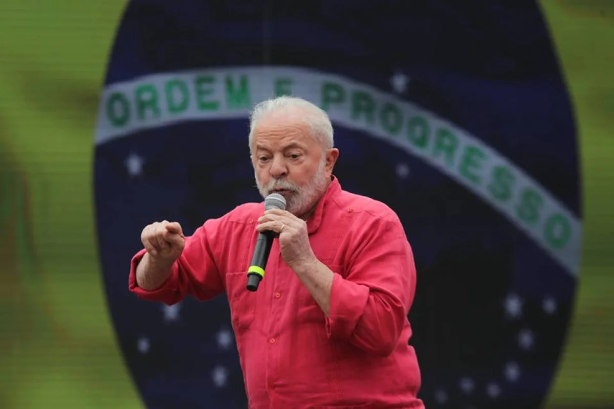Campanha de Lula acusa Meta de suposto favorecimento a Flávio Bolsonaro nas redes Campanha de Lula acusa Meta de suposto favorecimento a Flávio Bolsonaro nas redes