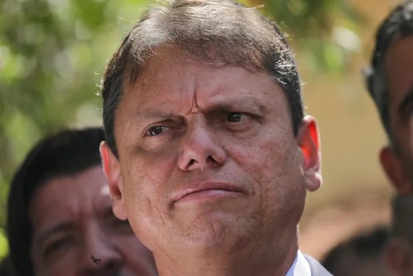 Sem Flávio, como oposição e Centrão se reorganizarão a partir de 2027 - destaque galeria